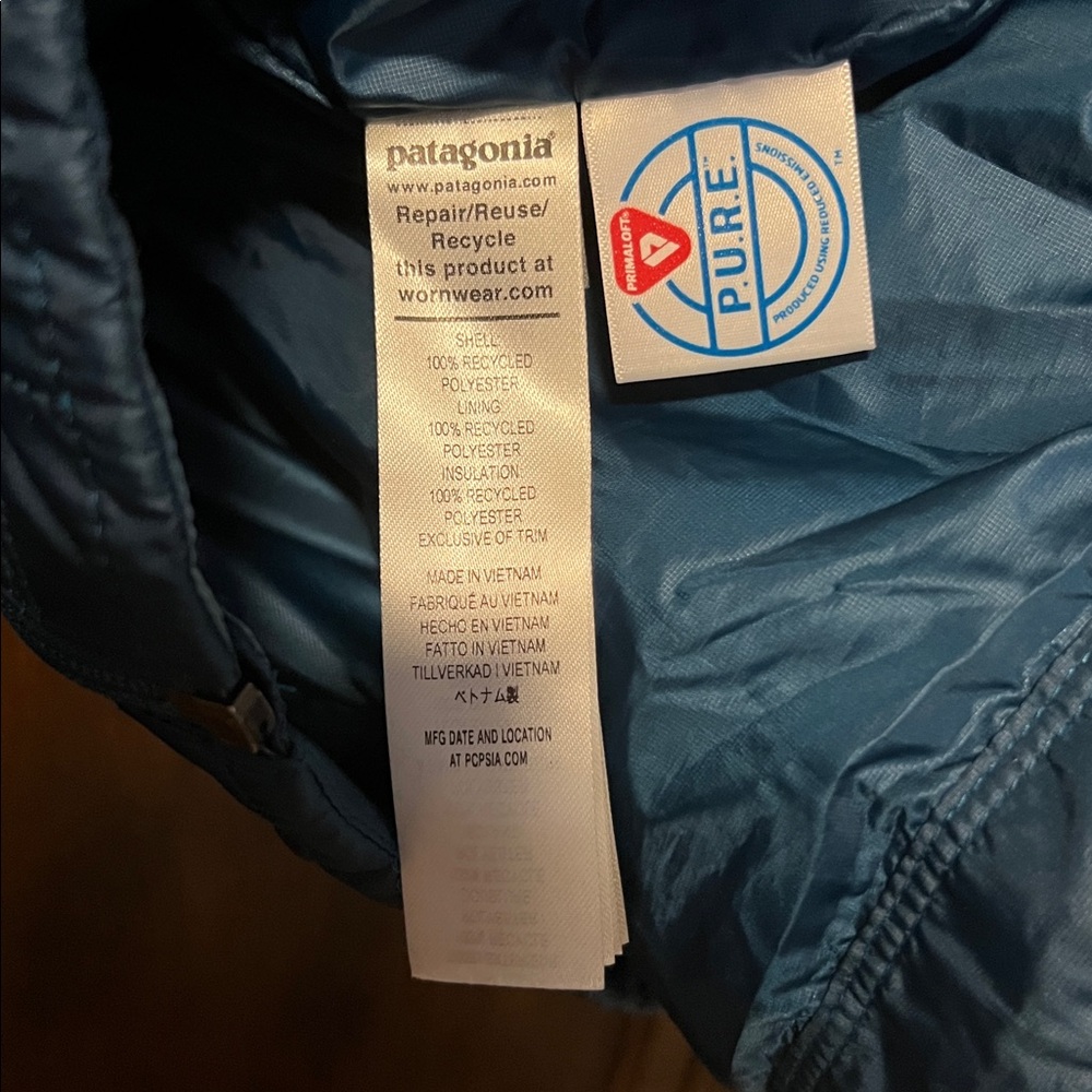 Patagonia Nano Puff Hooded Jacket - Medium - Picture 5 of 5